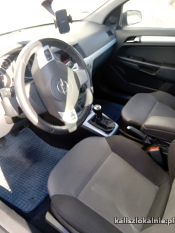 opel-astra-45096-samochody-osobowe.jpg