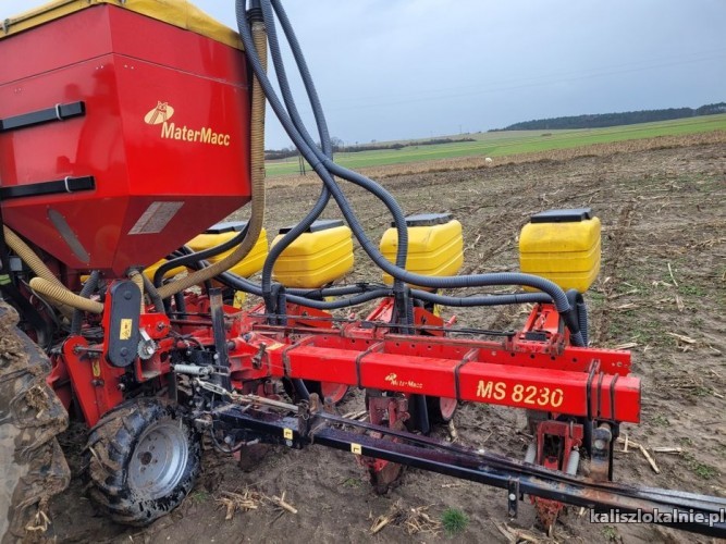 siewnik-do-kukurydzy-matermacc-8230-8-rzedow-rama-teleskopowa-talerzow-45111-kalisz.jpg